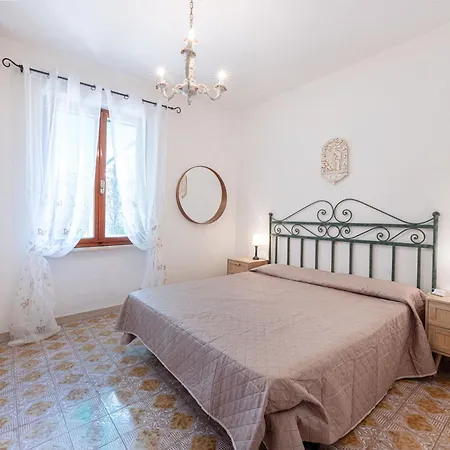 Villino Reale - Goelba Ferienhaus